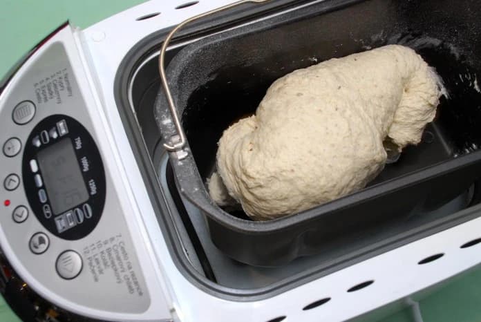 pekarnicka-na-chieb-vhodna-aj-na-varenie-lekvaru