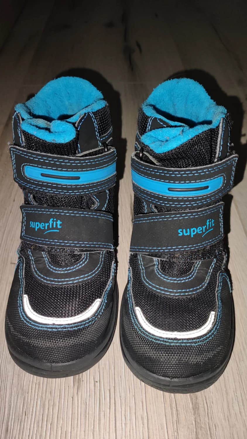 zimne-cizmy-znacky-superfit-goratex