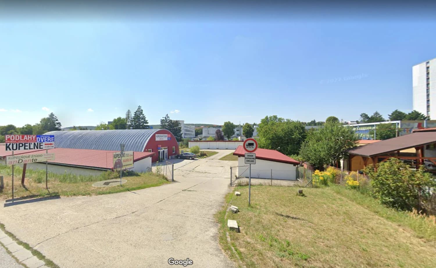 garaz-do-prenajmu-v-starej-turej