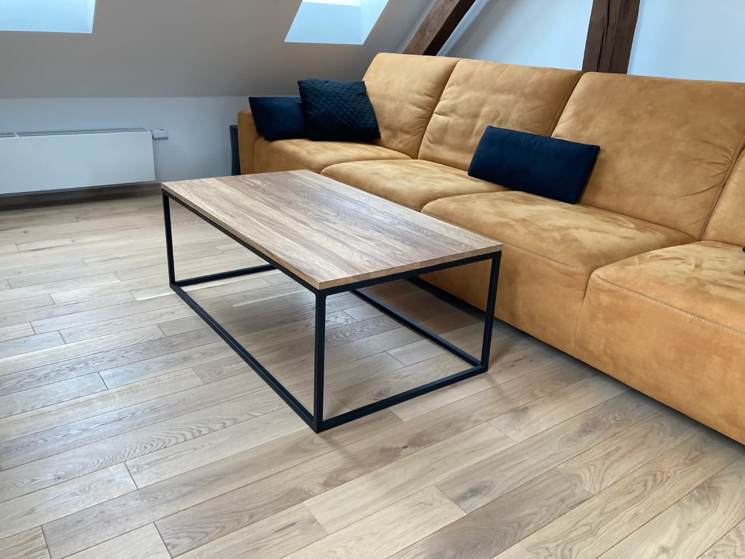 konferencne-stoly-coffee-tables
