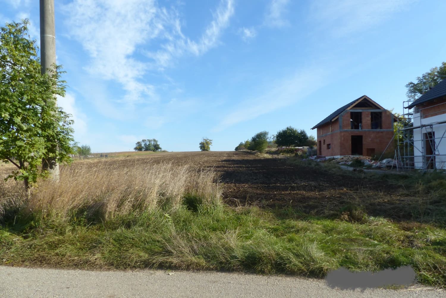 pozemok-2481m2-10km-od-nitry