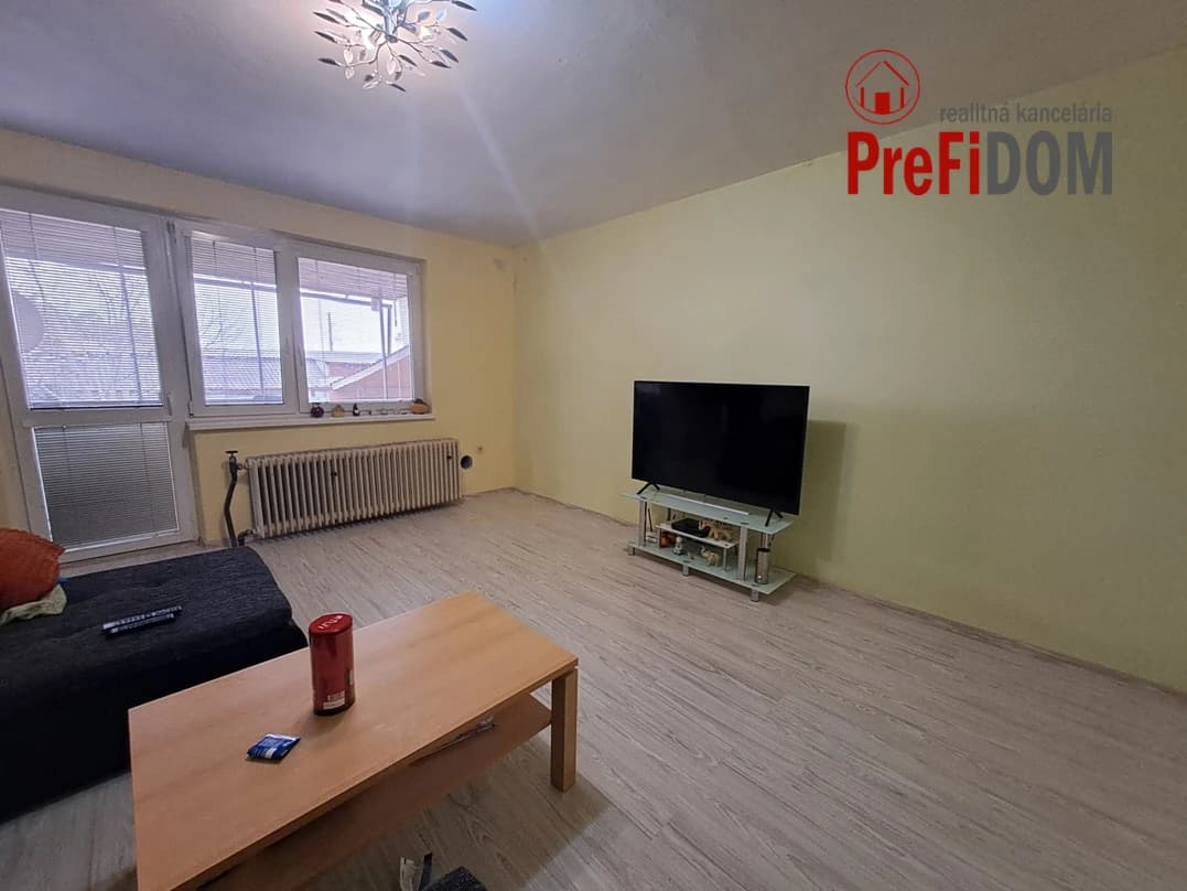 predaj-4-izbovy-atriovy-rodinny-dom-v-meste-surany