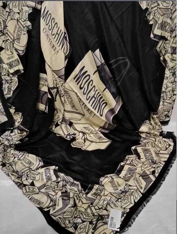 damsky-sal-moschino-style