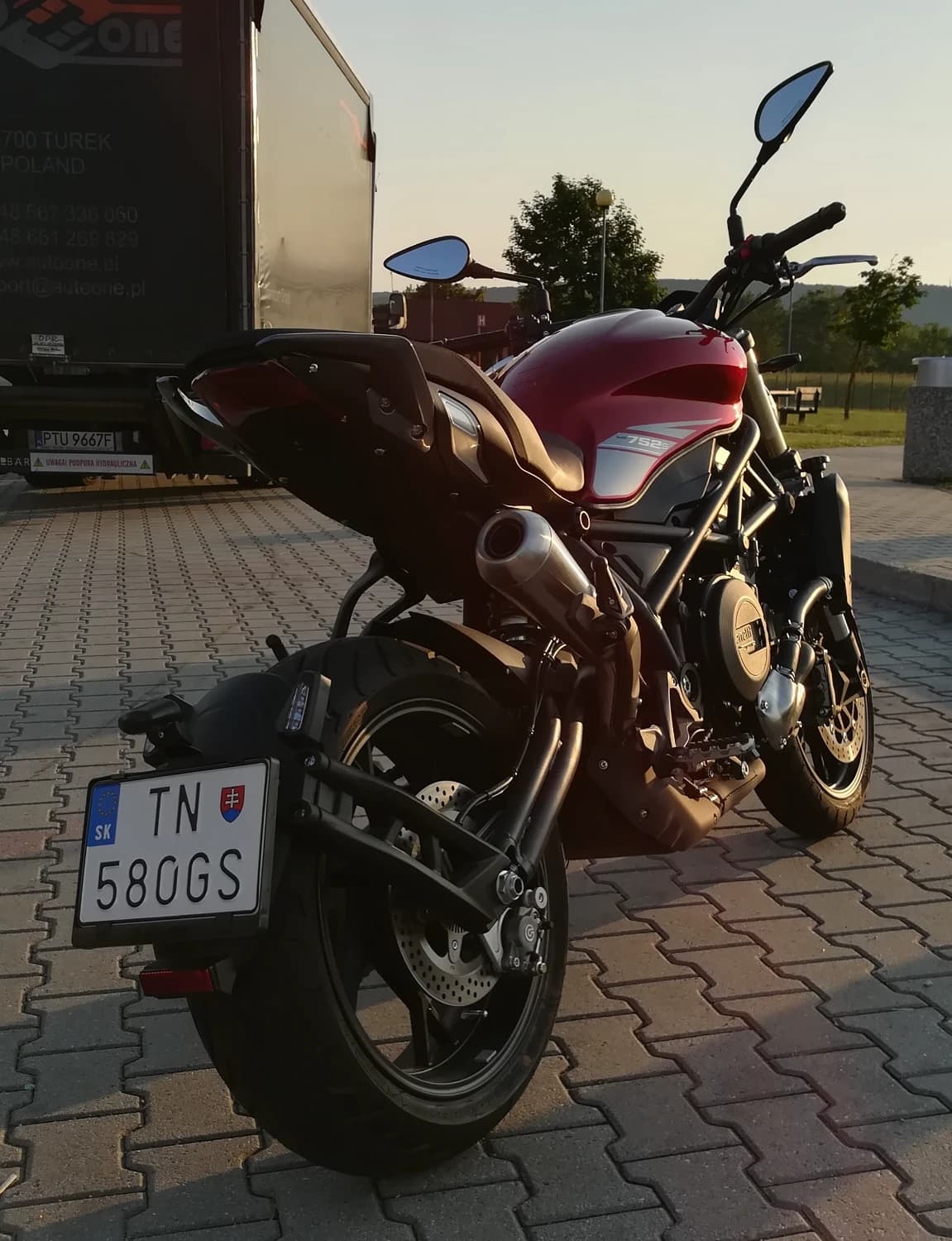 predam-benelli-752-s-nahac-naked