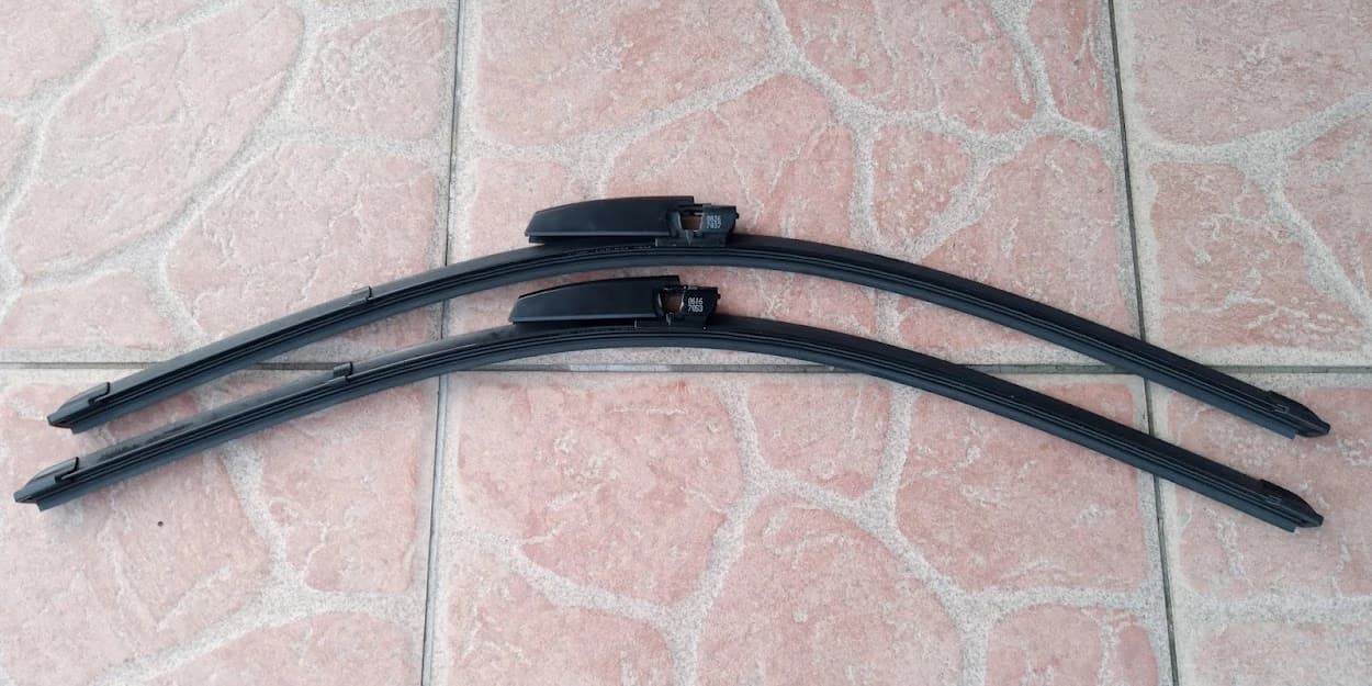 stierace-na-audi-a4-550mm-a-ine-modely