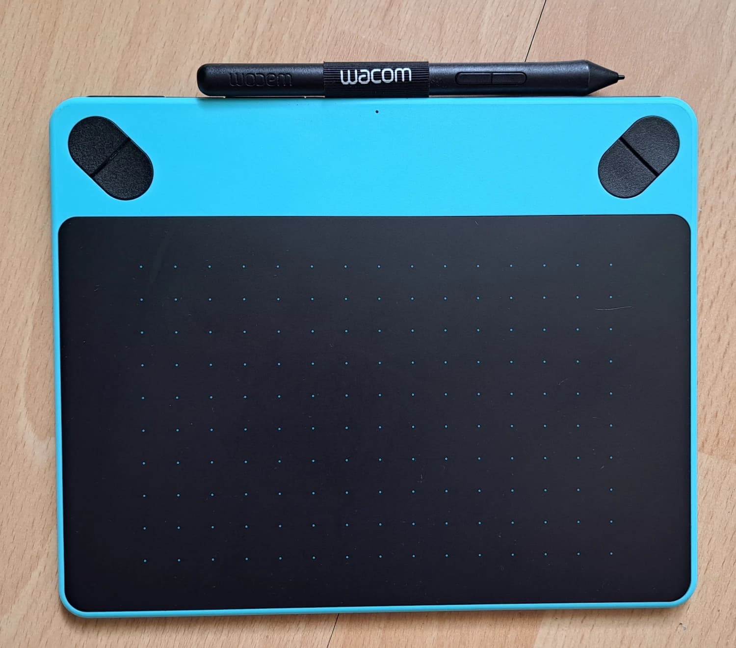 Grafický tablet Wacom Intuos Comic Creative Pen & Touch - 1