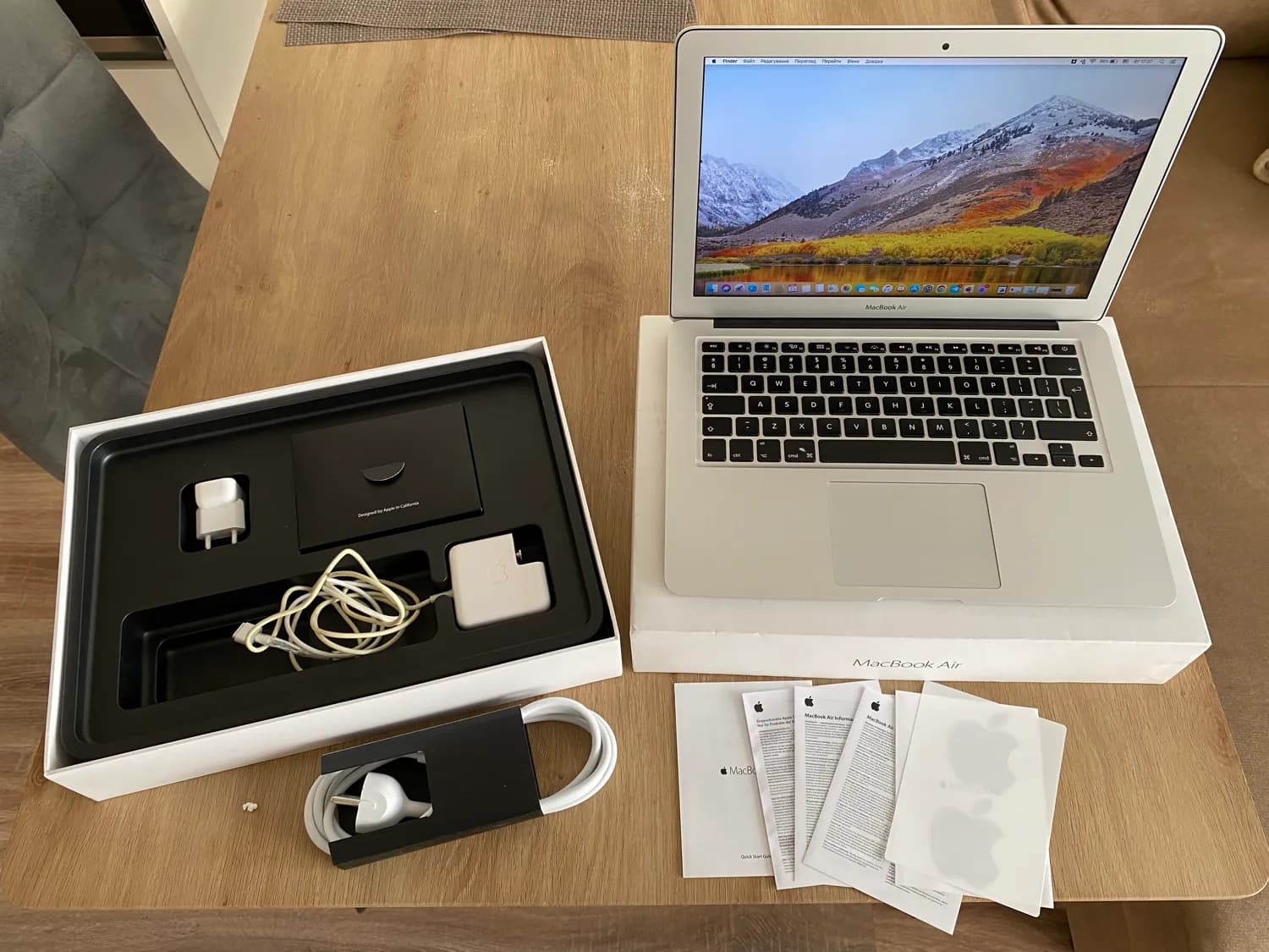 apple-macbook-air-early-2015-i58gb128gb