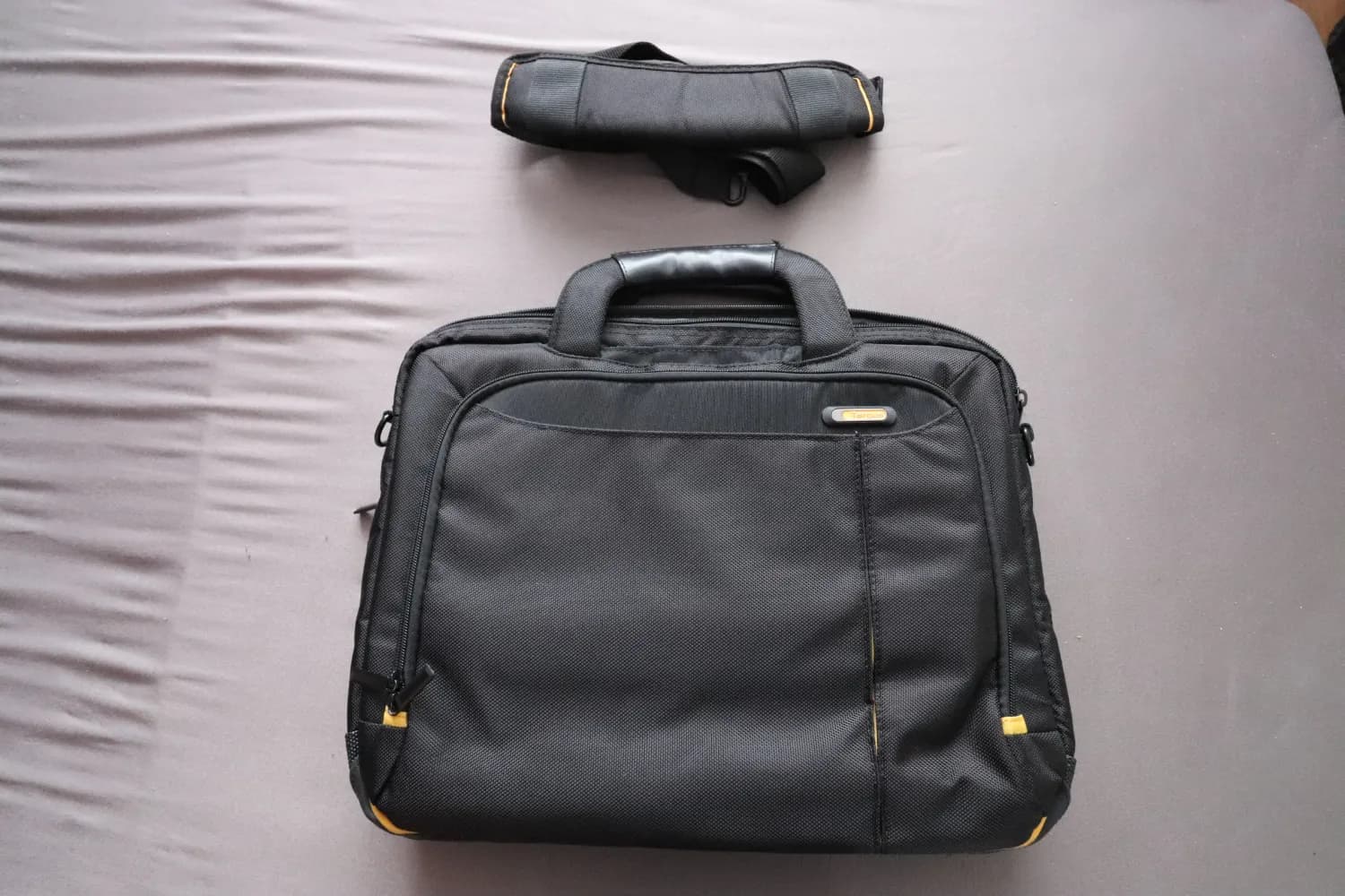 targus-meridian-ii-brasna-taska-pre-notebook-17