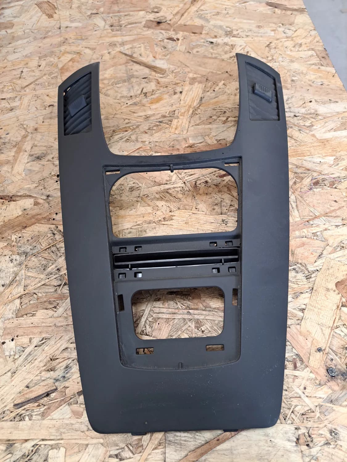 opel-zafira-b-horna-cast-palubnej-dosky