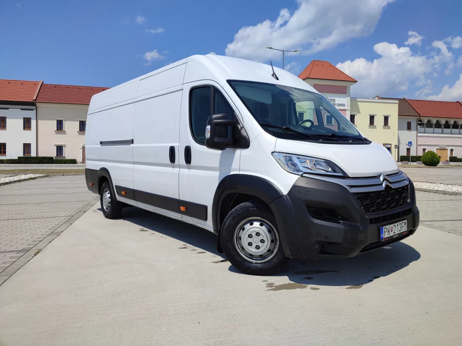 citroen-jumper-22-bluehdi-165k-l4h2-1-majitel-kupena-v-sr