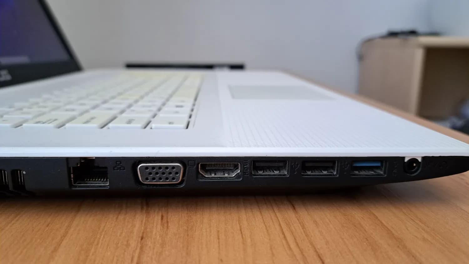predam-notebook-asus-x75vc-ty