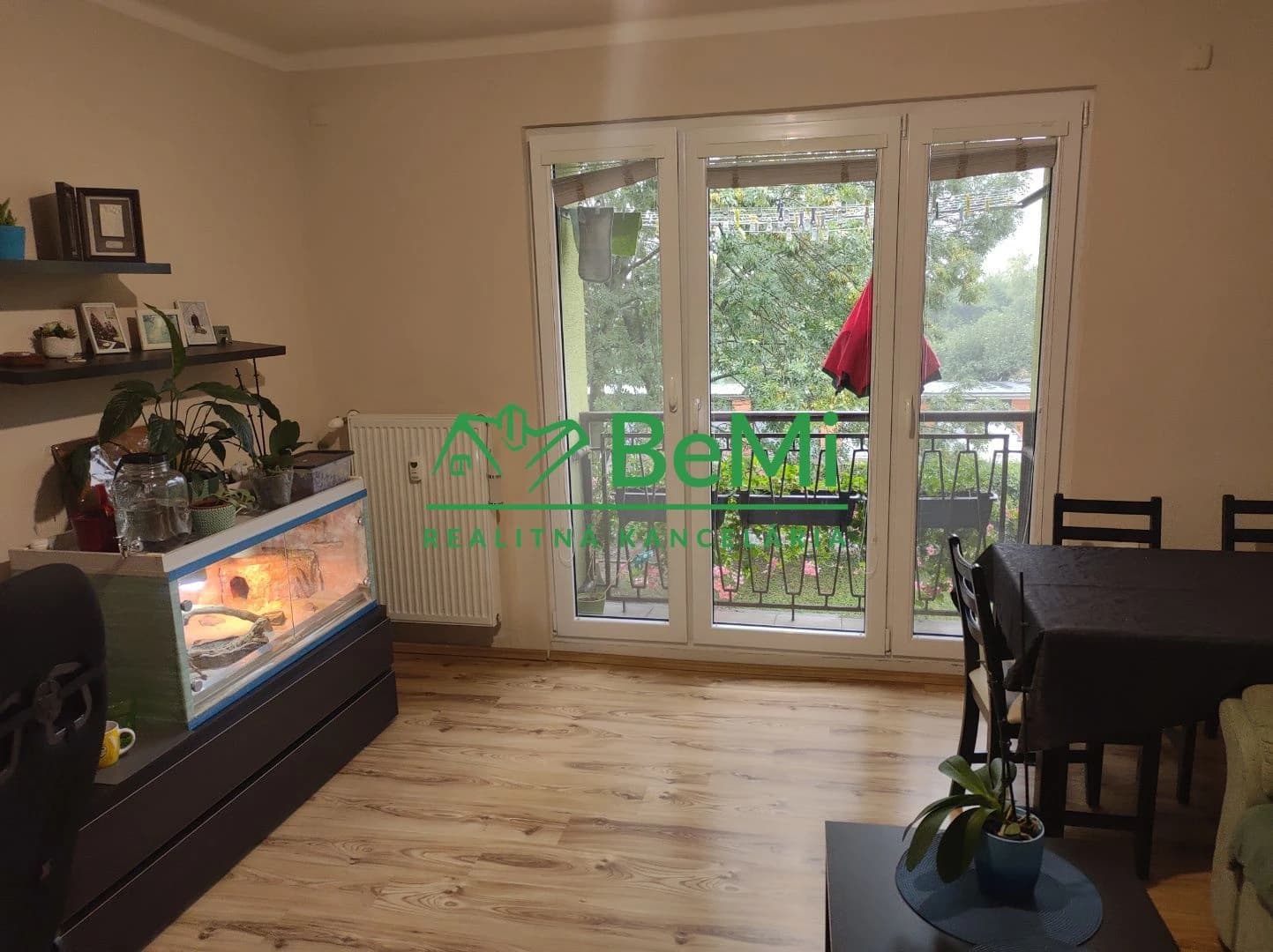 exkluzivne-predame-3-izbovy-byt-s-balkonom-zlate-moravce
