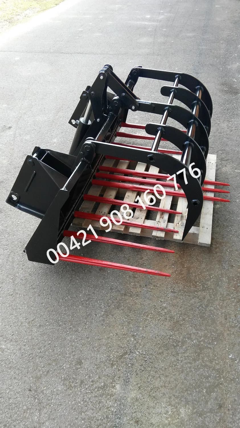 predam-nove-vidly-s-pridrziavacom-na-unc-locust-bobek-jcb
