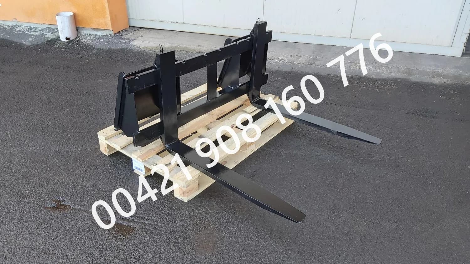 predam-nove-paletizacni-vidle-euro-bobcat-cat-doosan