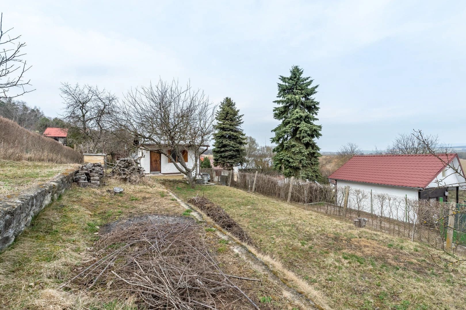 na-predaj-zahrada-s-chatkou-kosicke-olsany