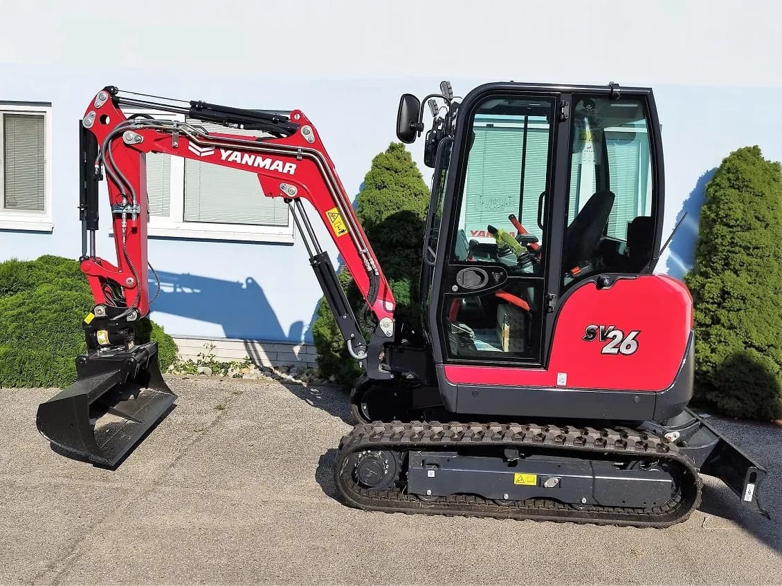 minibager-yanmar-sv26-rypadlo-s-powertilt-hlavicou