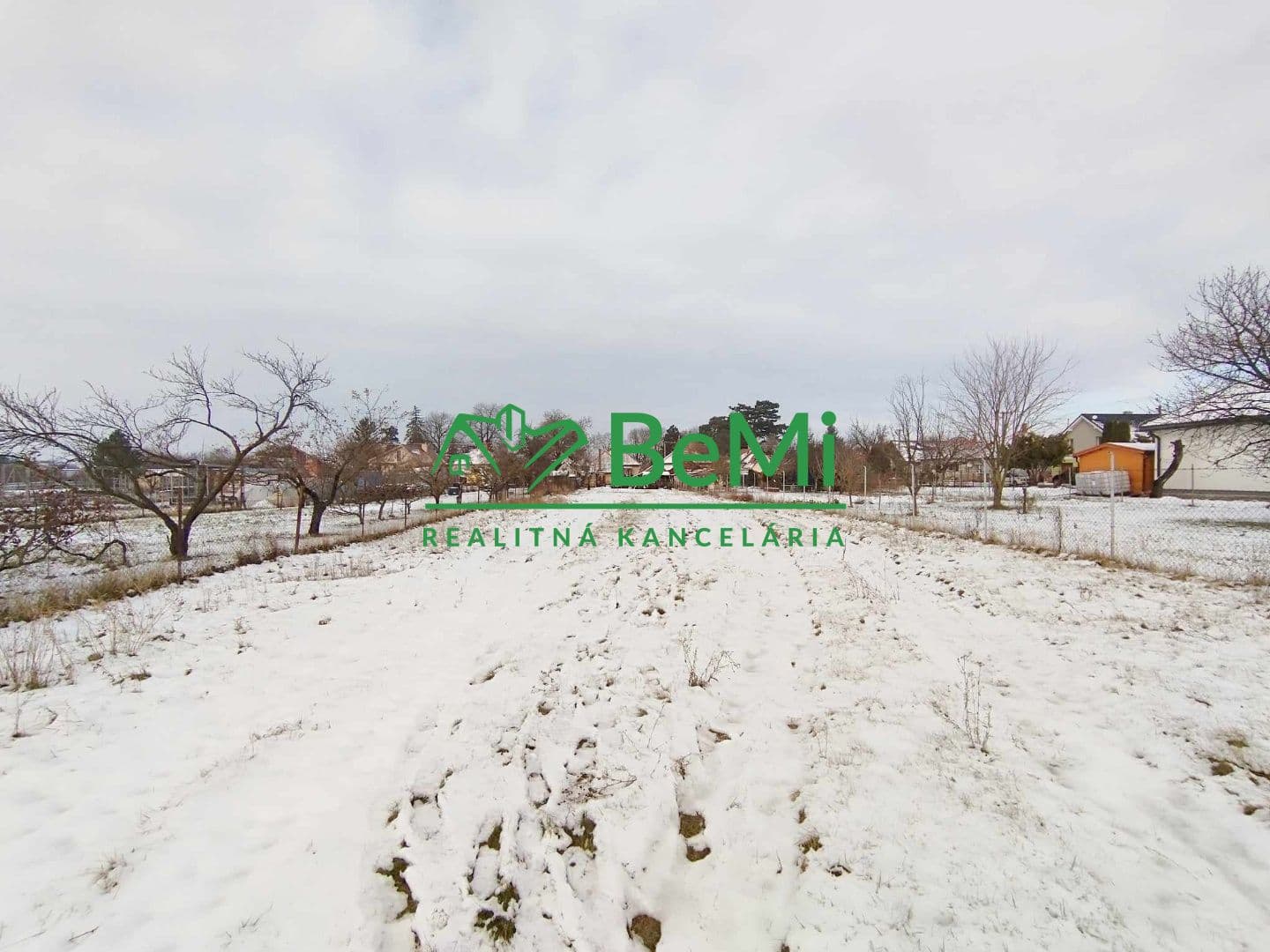 predaj-pozemku-zlate-moravce-cast-prilepy-1158-14-afi