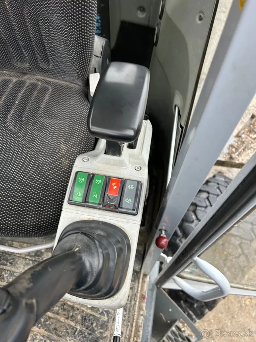 john-deere-6100