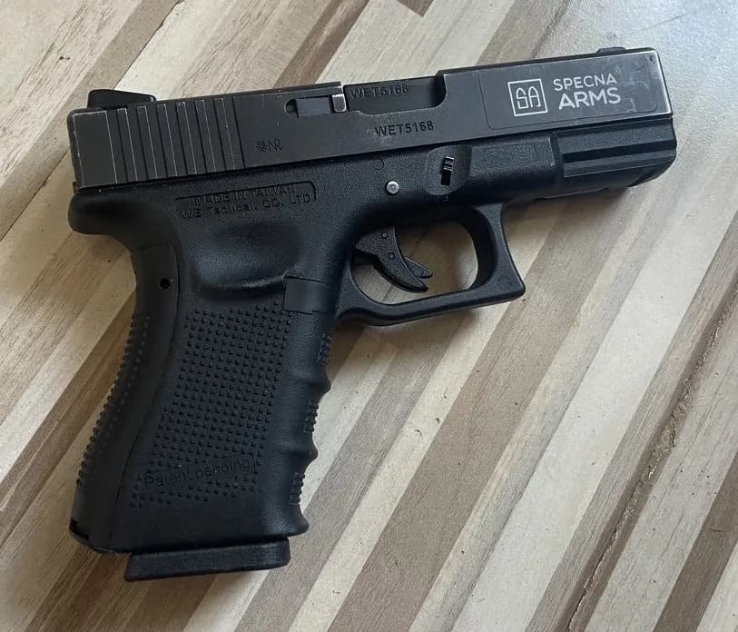 airsoft-glock-23-tactical