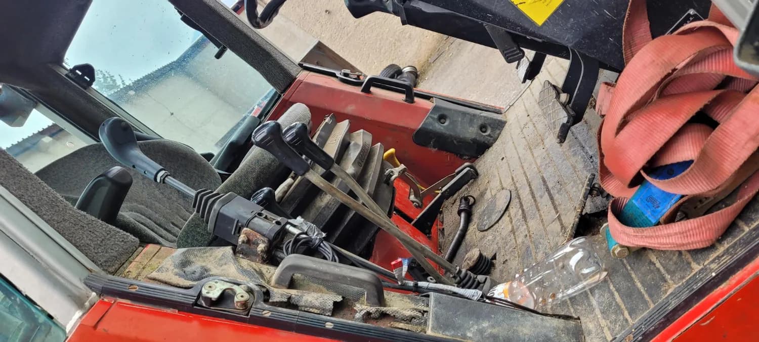 Predám traktor Massey Ferguson 397 motor 80 koní - 1