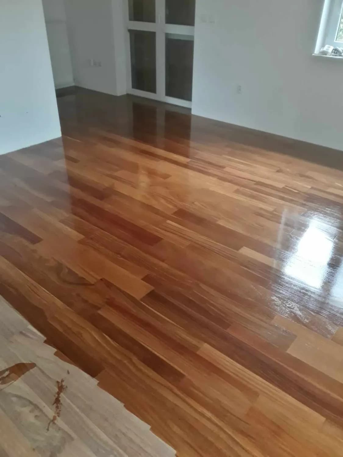 renovacia-parkiet-drevenych-podlah-pokladka