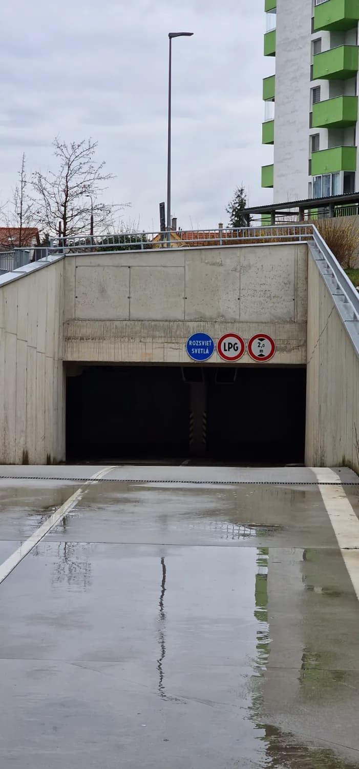 garazove-statie-raca-rustaveliho-ulica-c-2