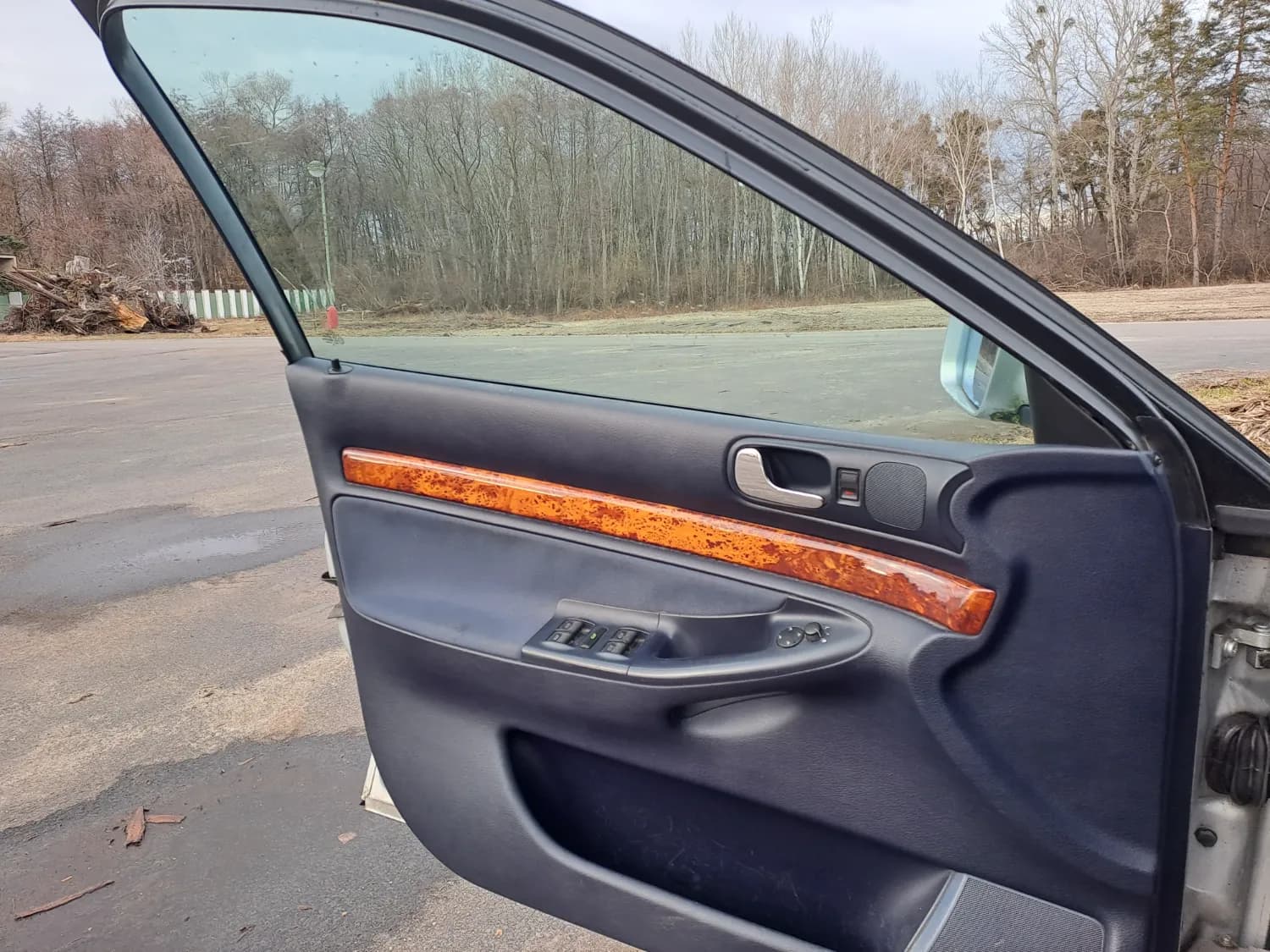 audi-a4-avant-2000