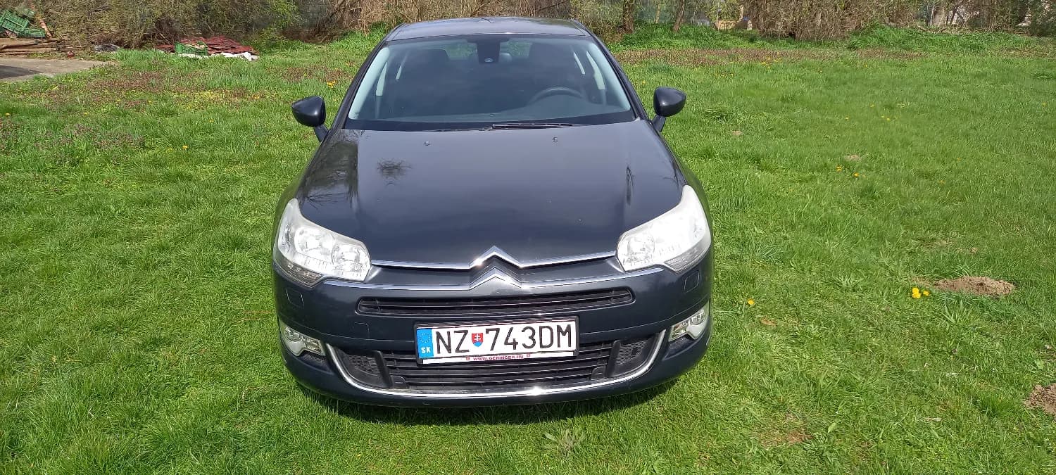predam-citroen-c-5-18-na-benzin-sedan