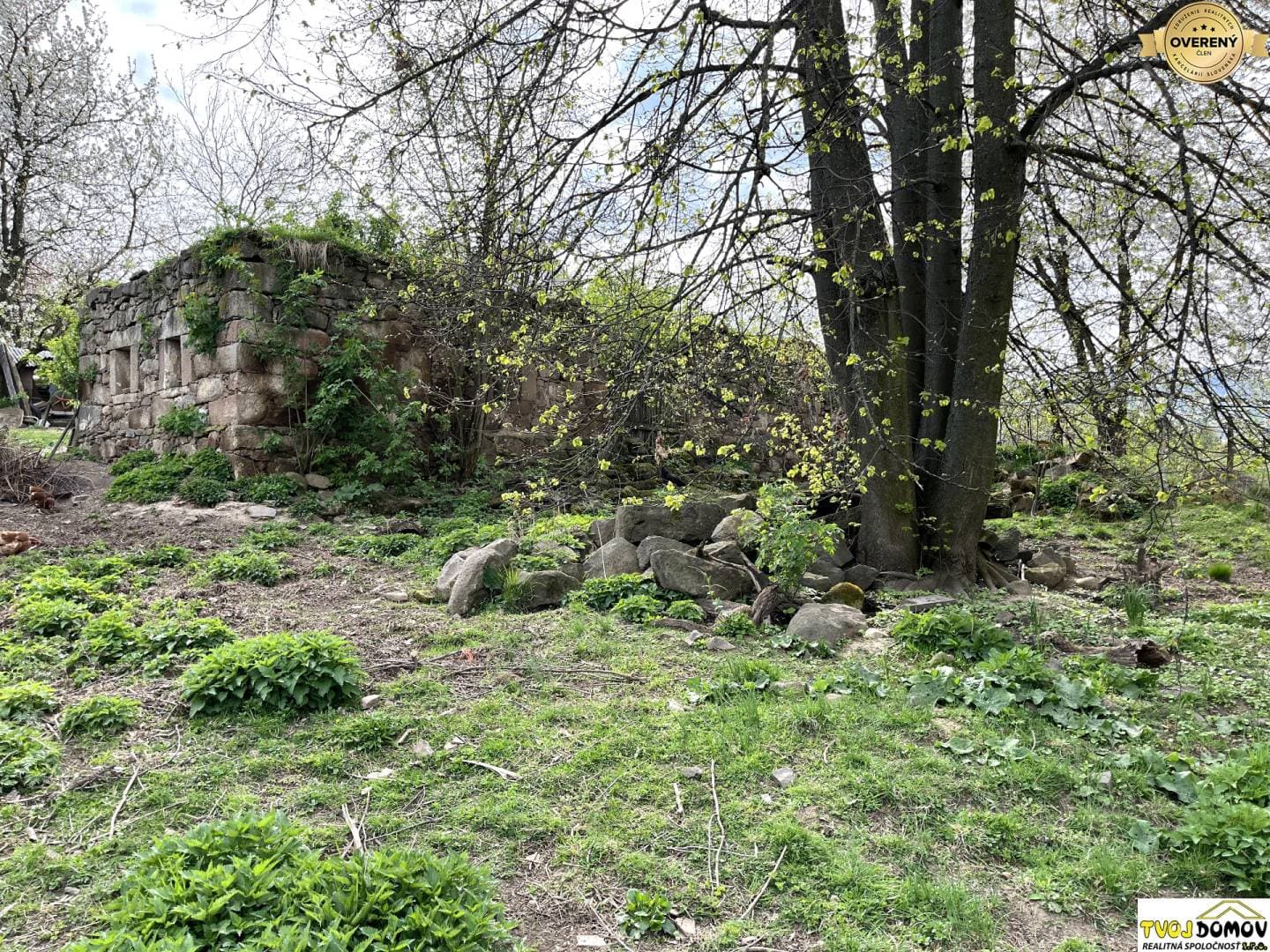stavebny-pozemok-so-zrucaninou-rodinneho-domu-so-sup-cislom-detva