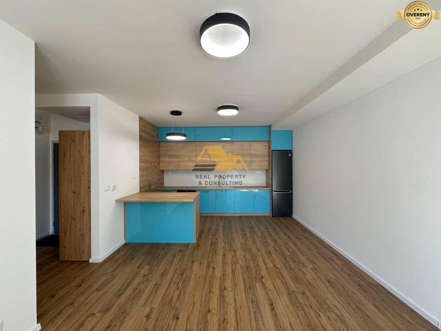 prenajmem-modernu-3-izbovu-novostavbu-s-terasou-v-novych-zamkoch