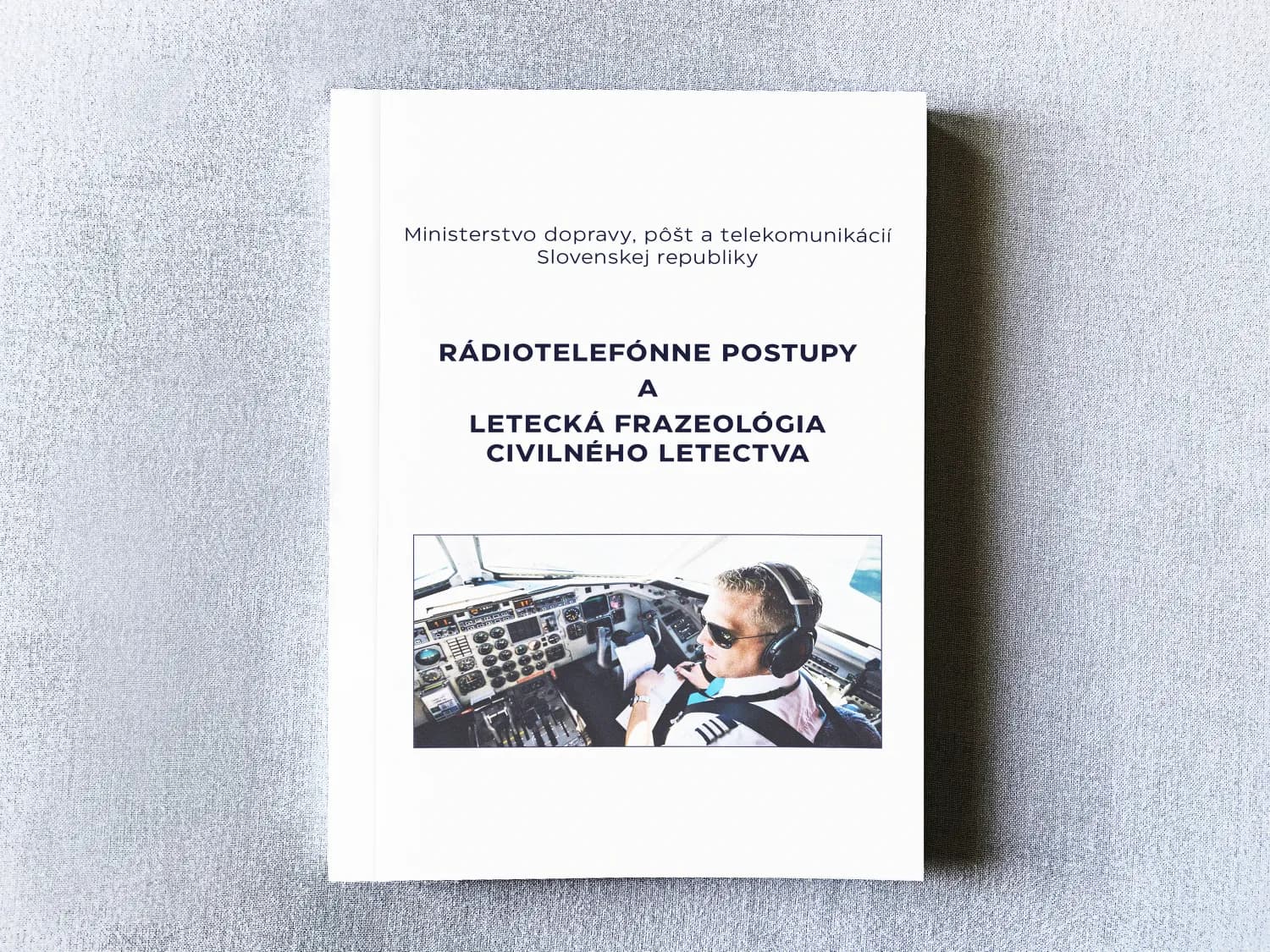 radiotelefonne-postupy-a-letecka-frazeologia-civil-letectva