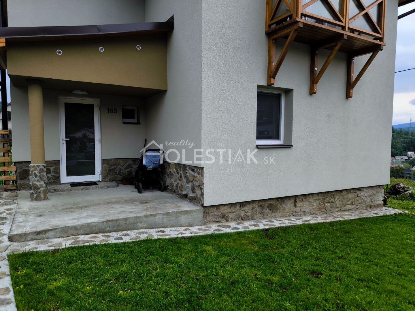 predam-novy-3-1-byt-so-zahradkou-a-parkovanim-cadca