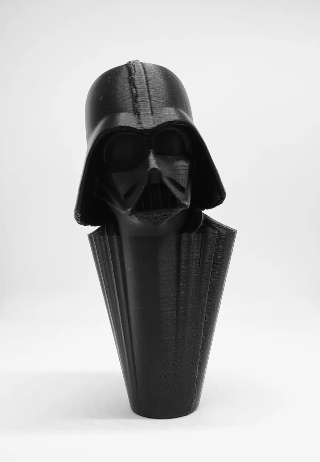 rukovat-madlo-na-vycapny-kohutik-pipu-darth-vader