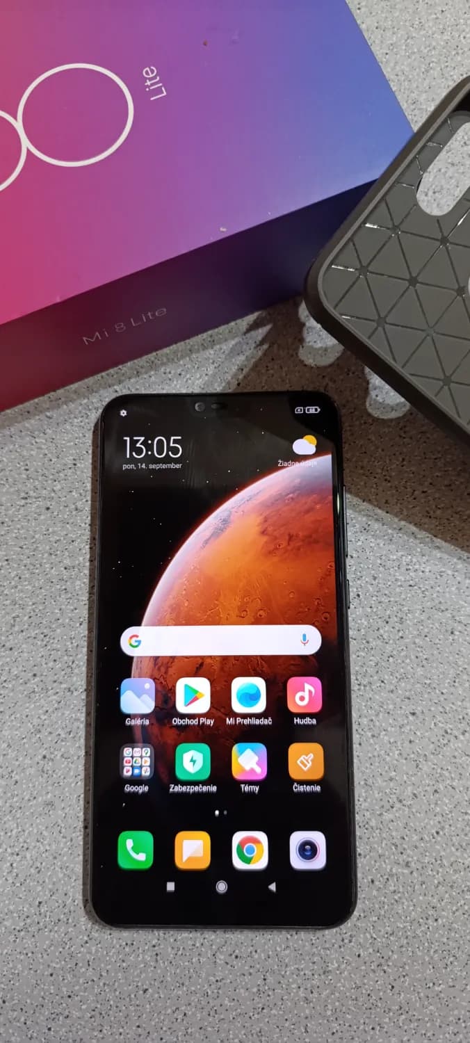 predam-mobil-xiaomi-mi-8-lite