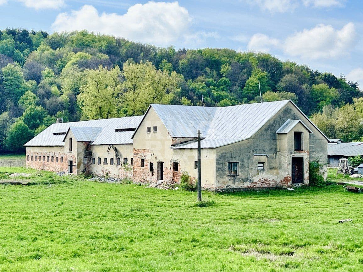 budova-v-obci-cigla-len-16-km-od-bardejova