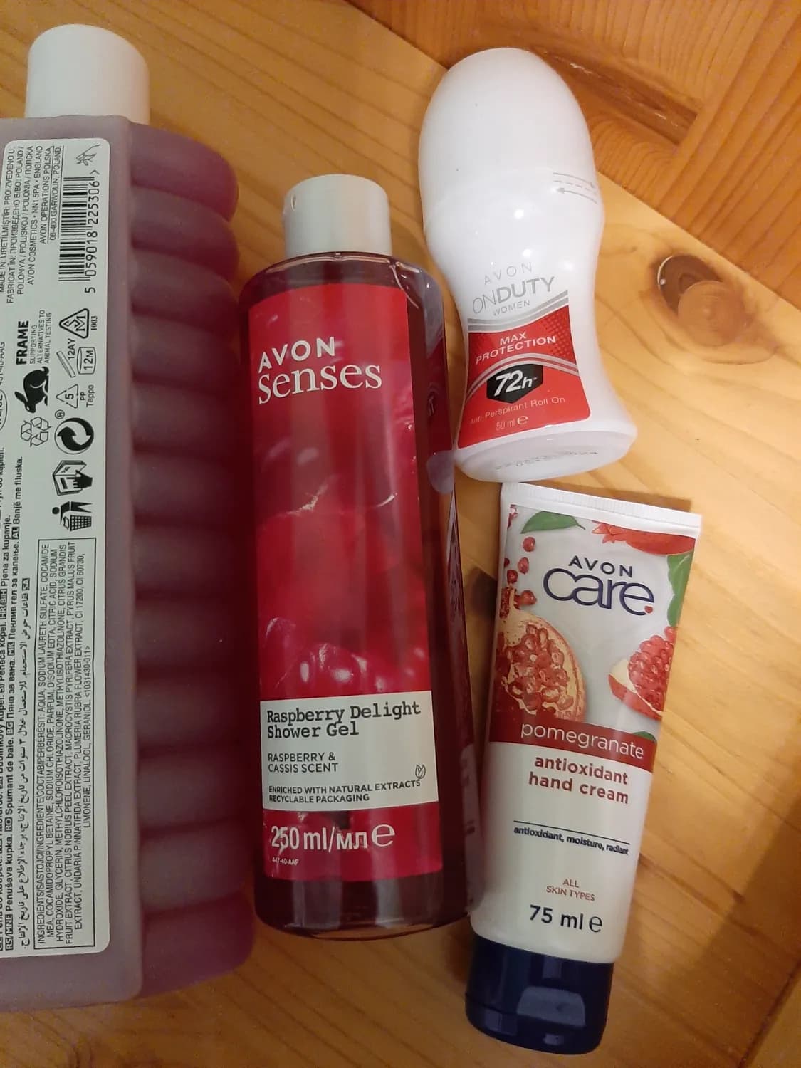 set-starostlivosti-o-telo-avon