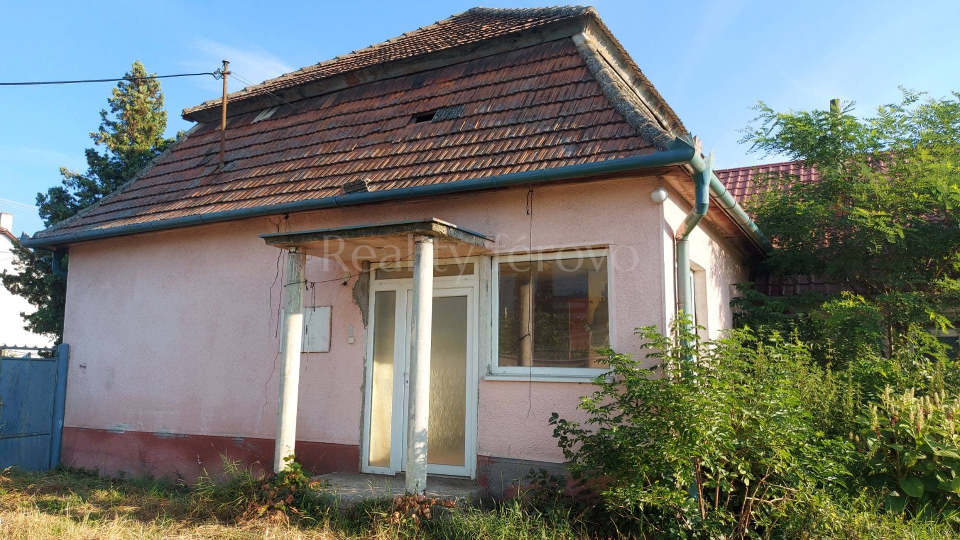 rodinny-dom-v-tesedikove