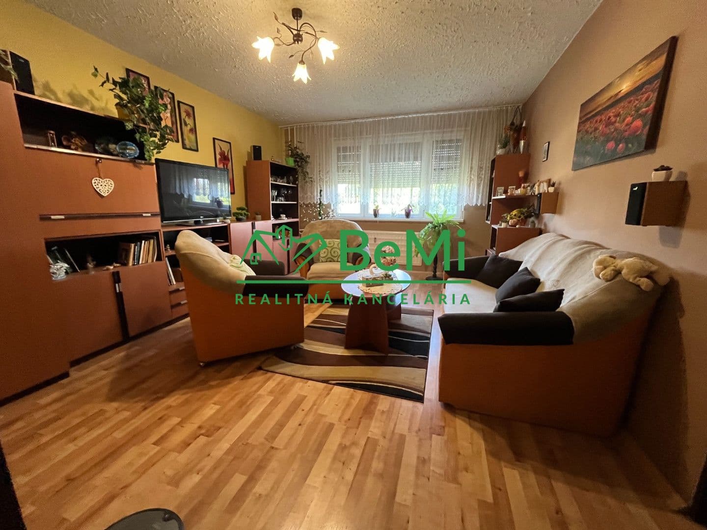 predaj-4-izboveho-bytu-kalna-nad-hronom-035-114-mijk