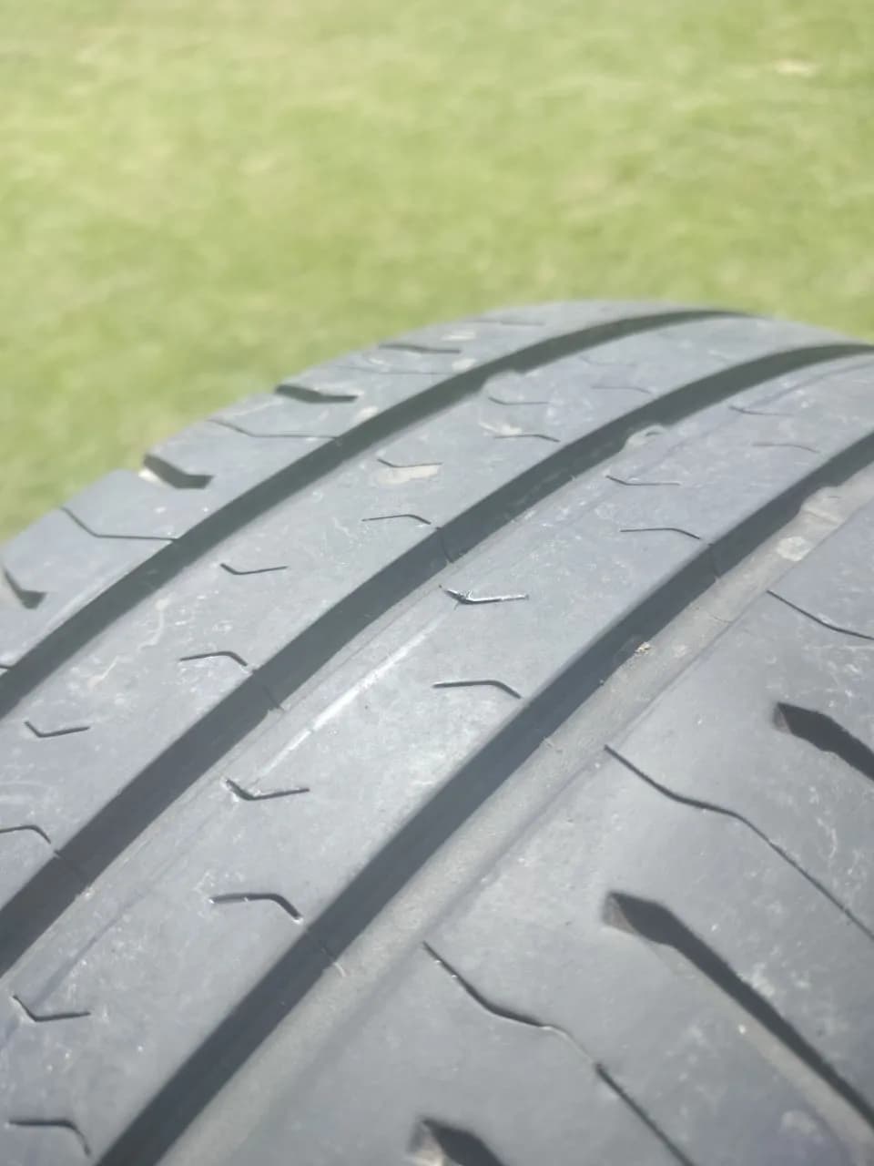 letne-pneumatiky-18565-r15-88t-continental