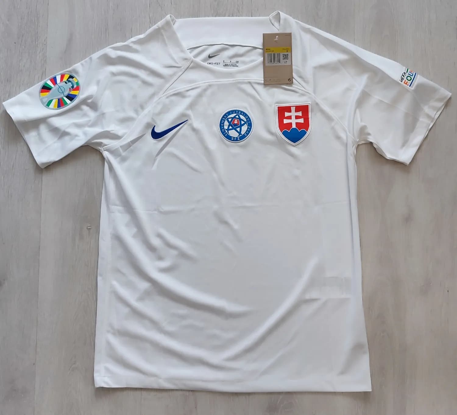 futbalovy-dres-slovensko-me-2024-biely-vel-m