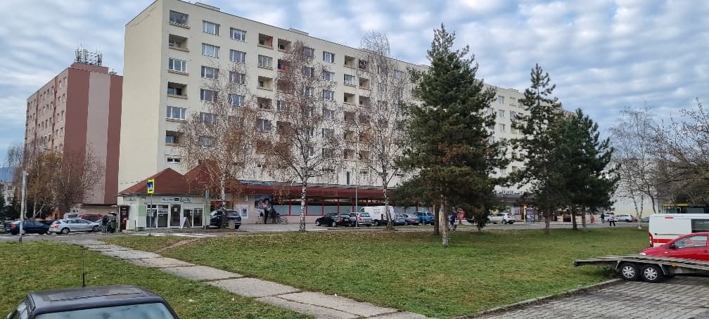 prenajom-obchodne-priestory-necpaly-prievidza-majerska-ulica