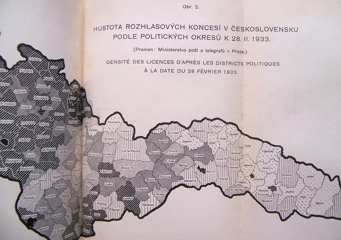 kniha-prvnich-deset-let-ceskoslovenskeho-rozhlasu-z-roku-1938-velmi-vzacna-dobova-publikace
