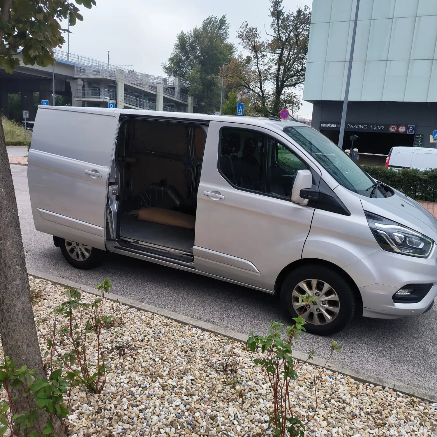 preprava-tovaru-do-12t-ford-transit-custom
