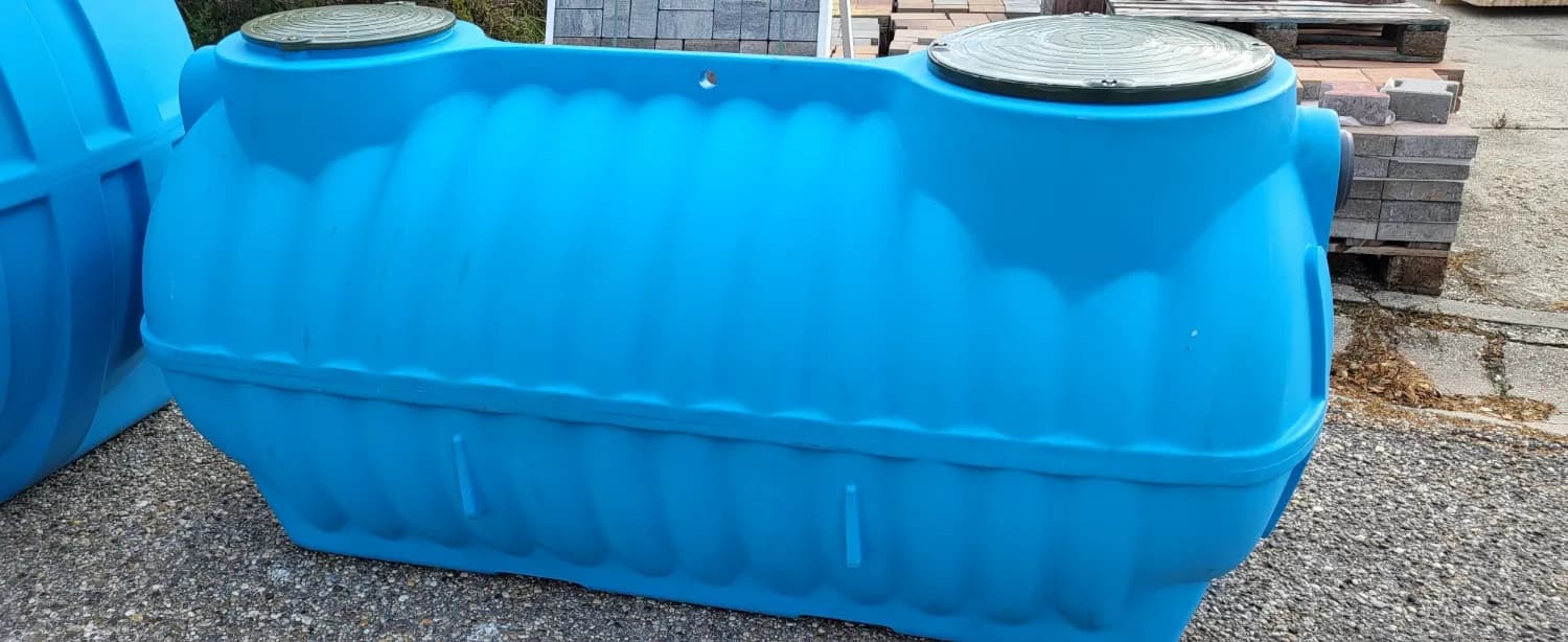 predam-nadrz-na-dazdovu-vodu-3500-l-s-filtraciou-nove