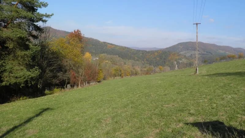 rekreacne-stavebne-pozemky-luky-puchov