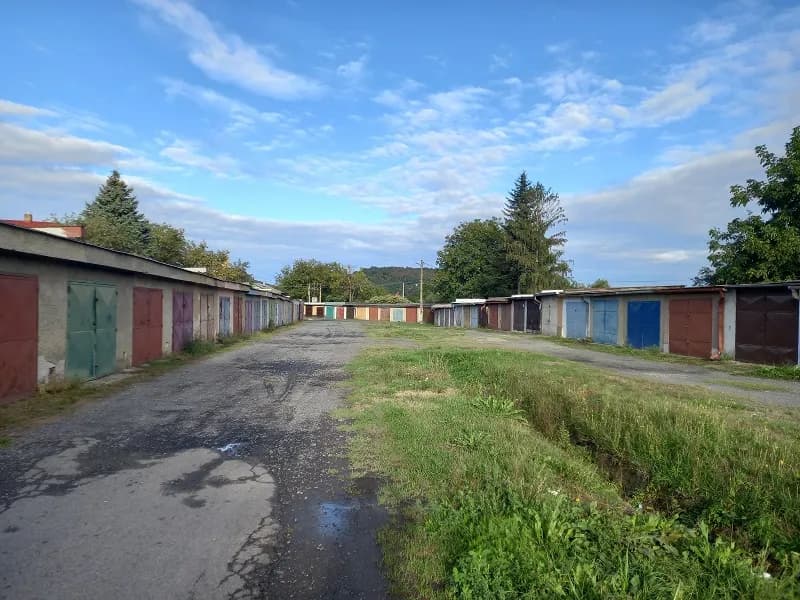 na-predaj-murovana-garaz-filakovo