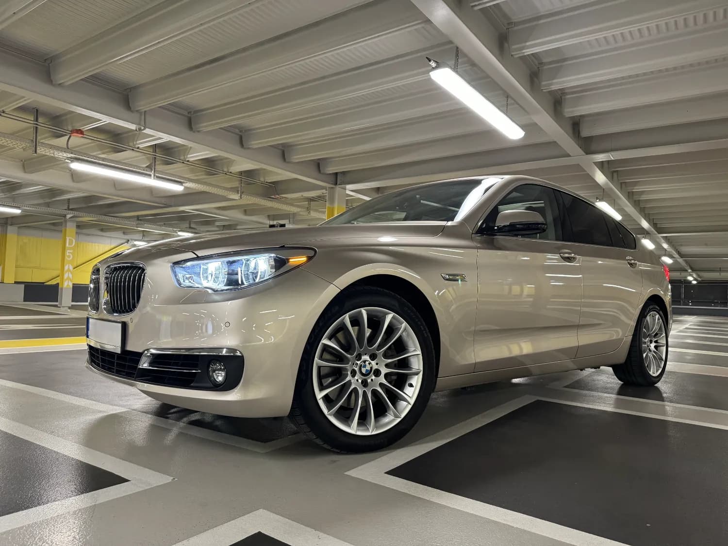 black-week-bmw-535i-xdrive-gran-turismo-luxury-line-2014