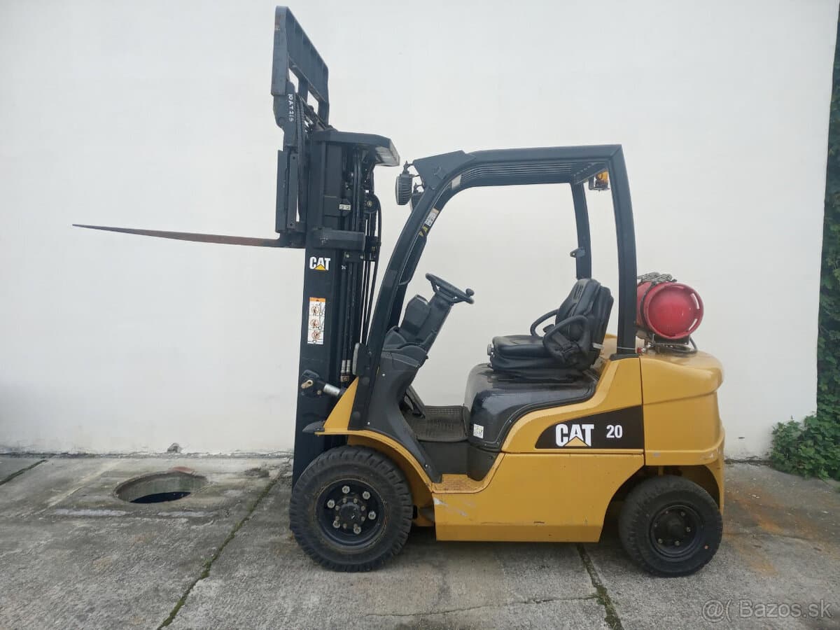 predaj-vzv-caterpillar-gp-20-n