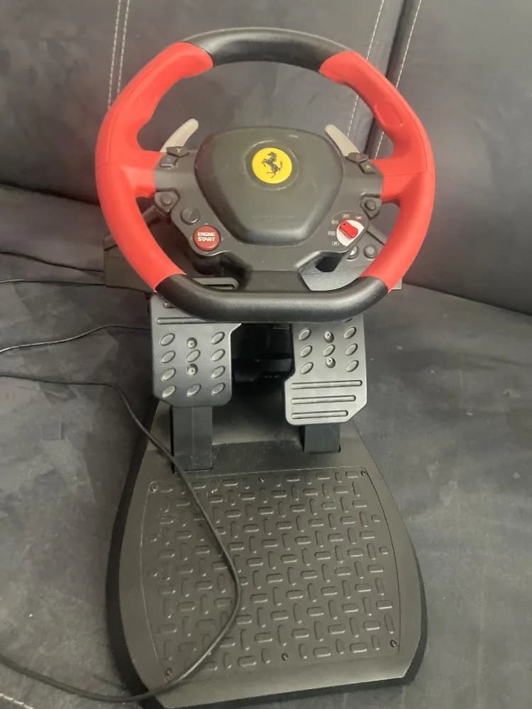 predam-volant-thrustmaster-ferrari-458-spider-pre-xbox-a-pc