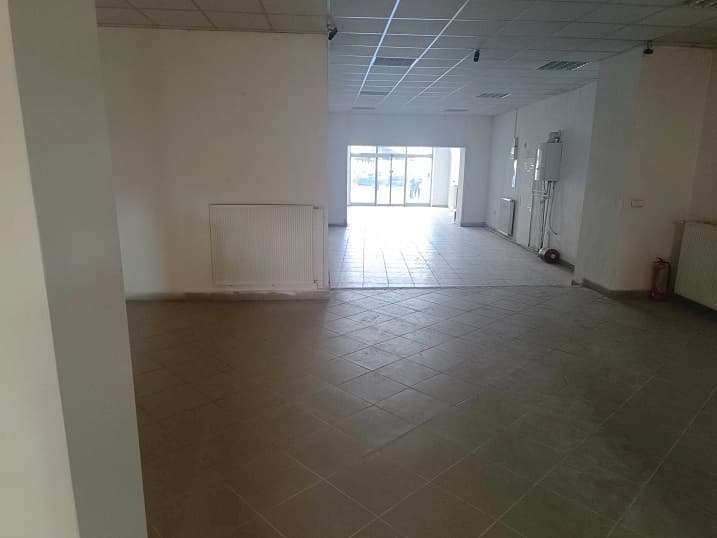 obchodne-priestory-ruzomberok-centrum-230-m2-cena-2070-eurmes-energie